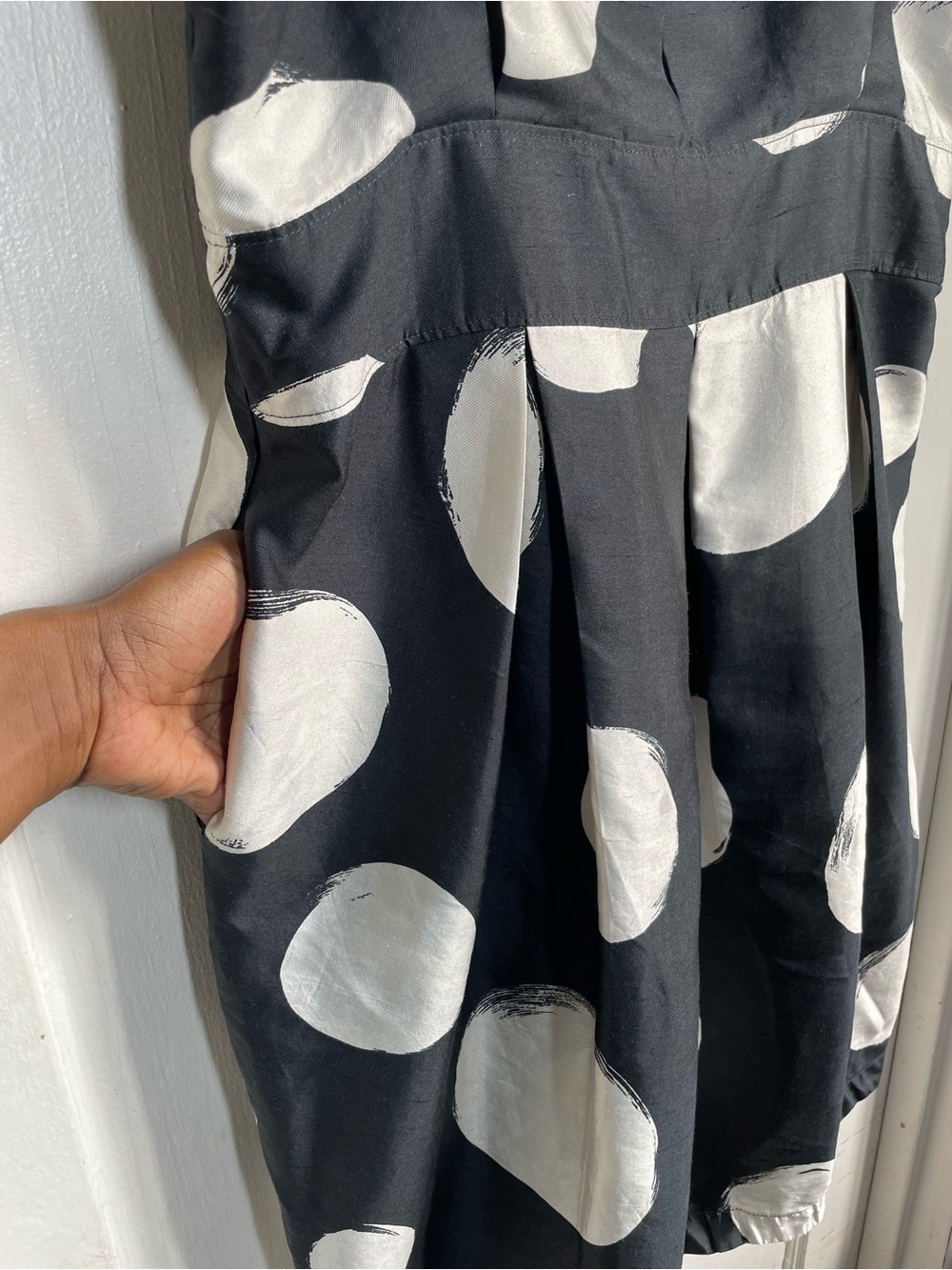Club Monaco Silk Blend Polka Dot Dress Size 12 Black White Cocktail Party - Picture 6 of 10